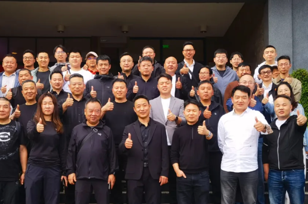 从中国到东非：正泰安能携国内代理商赴肯尼亚，共启光伏合作新征程